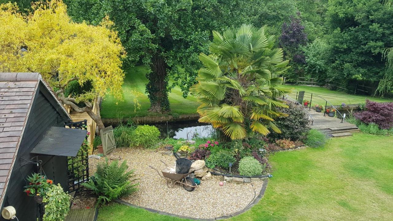 Riverside Lodge Pied A Terre Fordingbridge Eksteriør billede